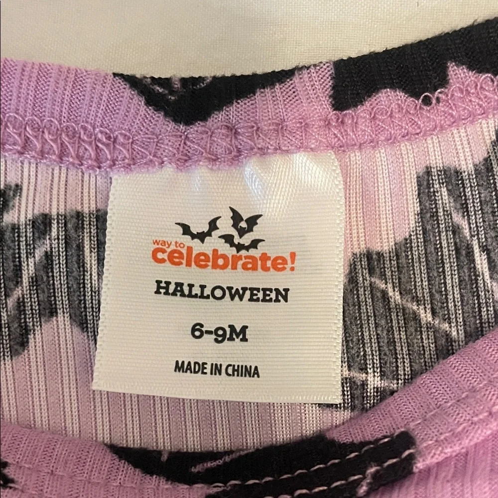 Charming Bat Print Kids Halloween outfit nwt 6-9 months